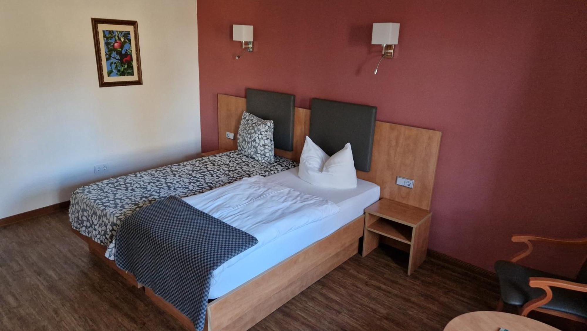Hotel Garni Demmel & Cie Rohrsheim Luaran gambar